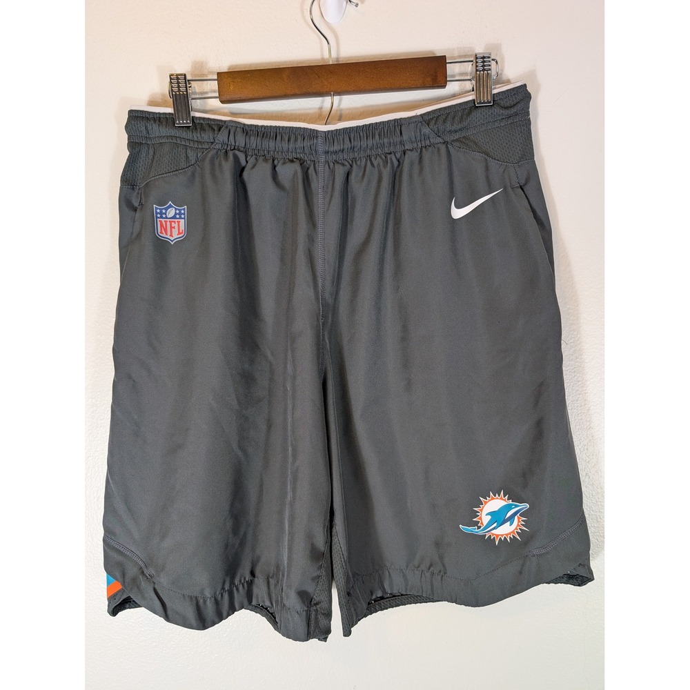 Nike NFL Men's L Miami Dolphins Onfield Apparel Dri-FIT Training Shorts Gray